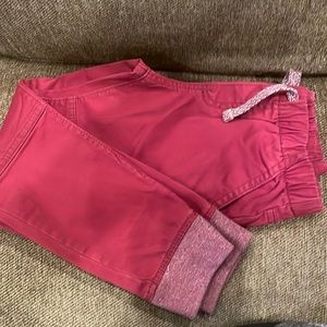 Rarely worn joggers, size 5T.